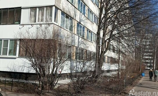 Продажа 2-комн квартиры на вторичном рынке Энергетиков пр-кт,  д. 46,  к. 1