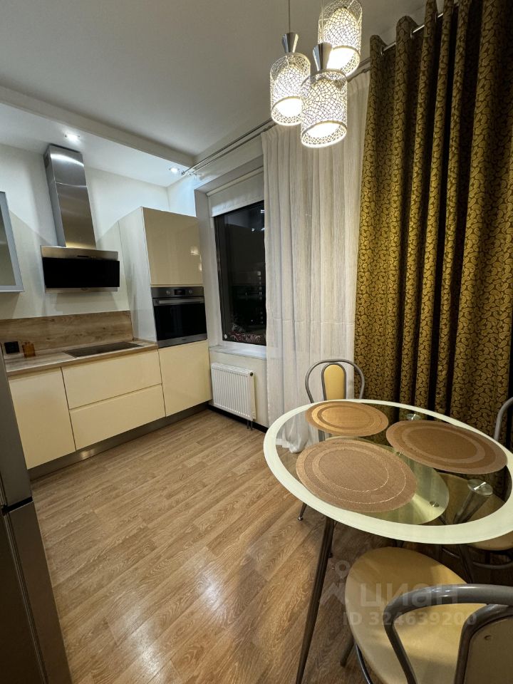 Аренда 1-комн квартиры на вторичном рынке Мурино, бульвар Петровский, 11к1