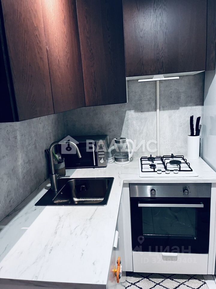 Продажа 2-комн квартиры на вторичном рынке улица Вавиловых, 4К2