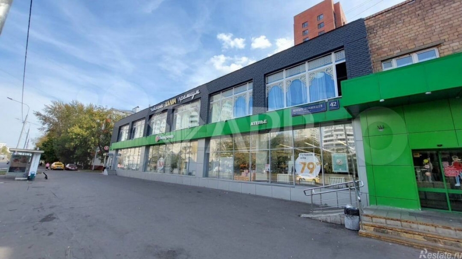Продажа торгового помещения улица Юных Ленинцев
