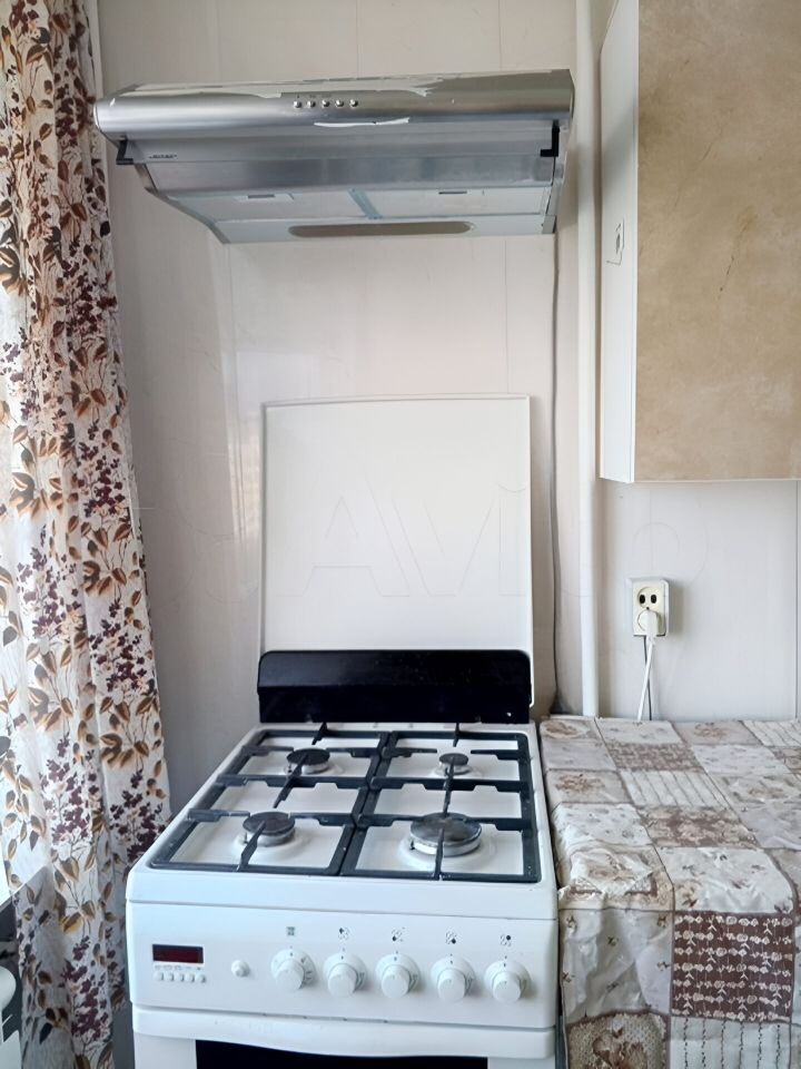 Продажа 2-комн квартиры на вторичном рынке проспект Ветеранов, 154