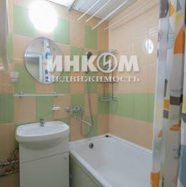 Продажа 2-комн квартиры на вторичном рынке пр-кт Куприна,  д. 7,  к. 1