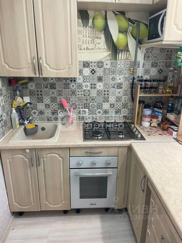 Продажа 2-комн квартиры на вторичном рынке Гатчина, улица Володарского, 7