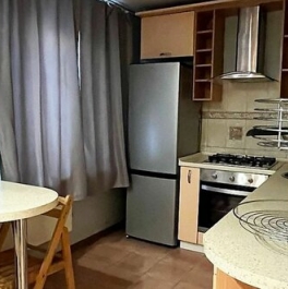 Продажа 3-комн квартиры на вторичном рынке ул Молостовых,  д. 11,  к. 1