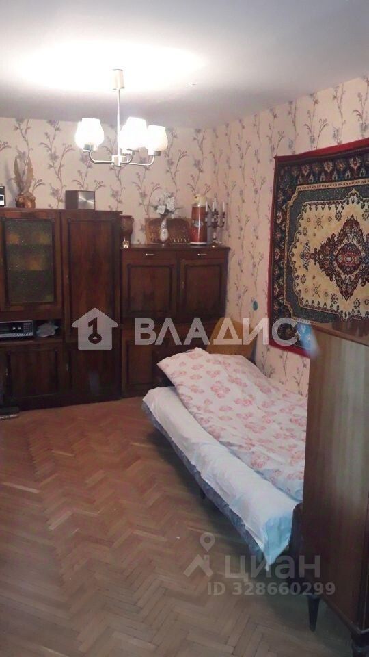 Продажа 2-комн квартиры на вторичном рынке пос. Стрельна, улица Гоголя, 8