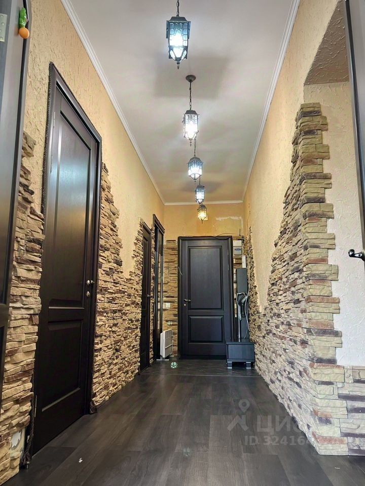 Продажа 3-комн квартиры на вторичном рынке Среднеохтинский проспект, 2А