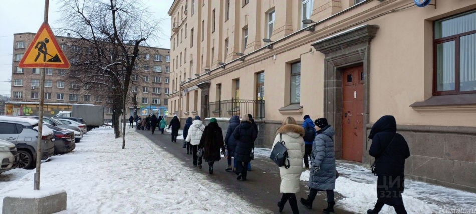 Аренда торгового помещения Стачек пр-кт,  д. 16