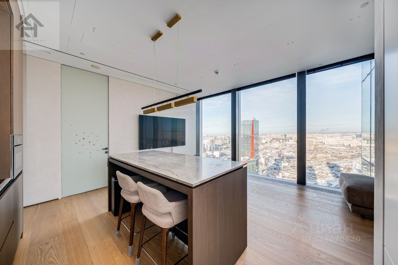 Продажа 2-комн квартиры на вторичном рынке 1-й Красногвардейский проезд, 22с1