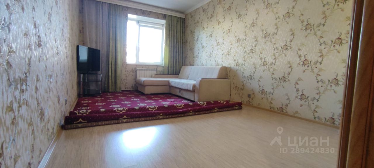 Аренда 2-комн квартиры на вторичном рынке Коломяжский проспект, 15к1