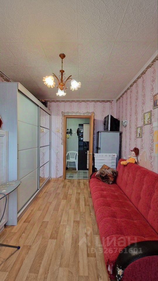 Продажа 2-комн квартиры на вторичном рынке д. Бор, 32