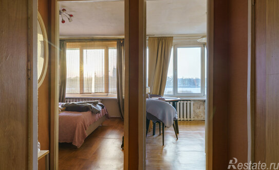 Продажа 1-комн квартиры на вторичном рынке Свердловская наб,  д. 64