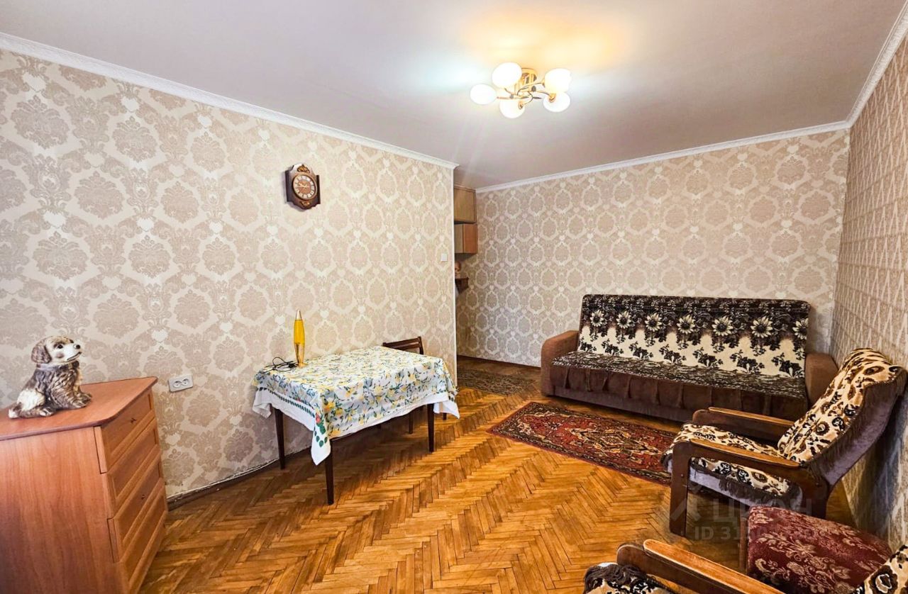 Продажа 2-комн квартиры на вторичном рынке Голицыно, Советская улица, 54к3