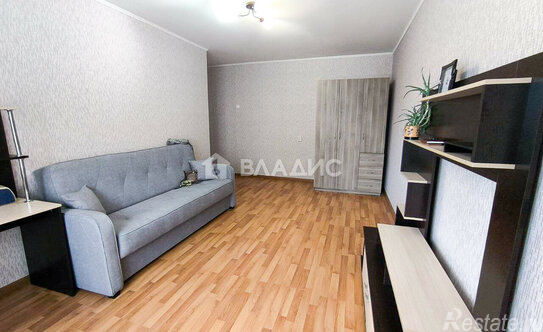 Продажа 2-комн квартиры на вторичном рынке Славы пр-кт,  д. 12,  к. 1