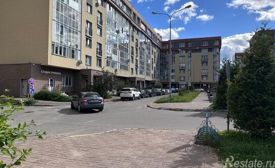 Продажа 2-комн квартиры на вторичном рынке Нахабино, ул Белобородова,  д. 8