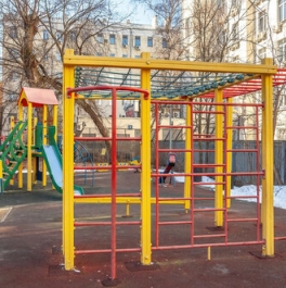 Продажа 3-комн квартиры на вторичном рынке Трёхпрудный переулок,  д. 8