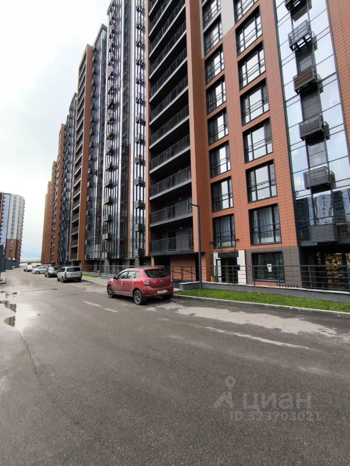 Продажа 1-комн квартиры на вторичном рынке бульвар Головнина, 3к1