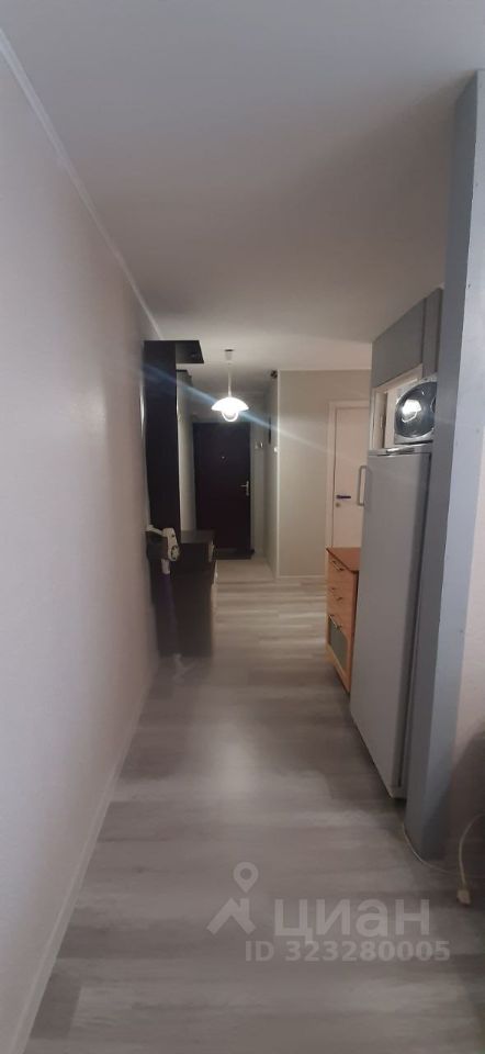 Аренда 3-комн квартиры на вторичном рынке Инициативная улица, 16К3