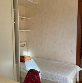 Продажа 4-комн квартиры на вторичном рынке улица Нахимова,  д. 15 литБ