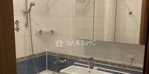 2-комн квартира Сторожевая улица,  д. 31