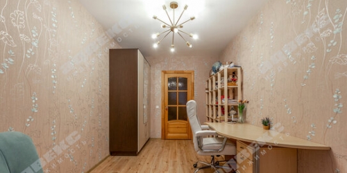 3-комн квартира Луначарского пр-кт,  д. 104