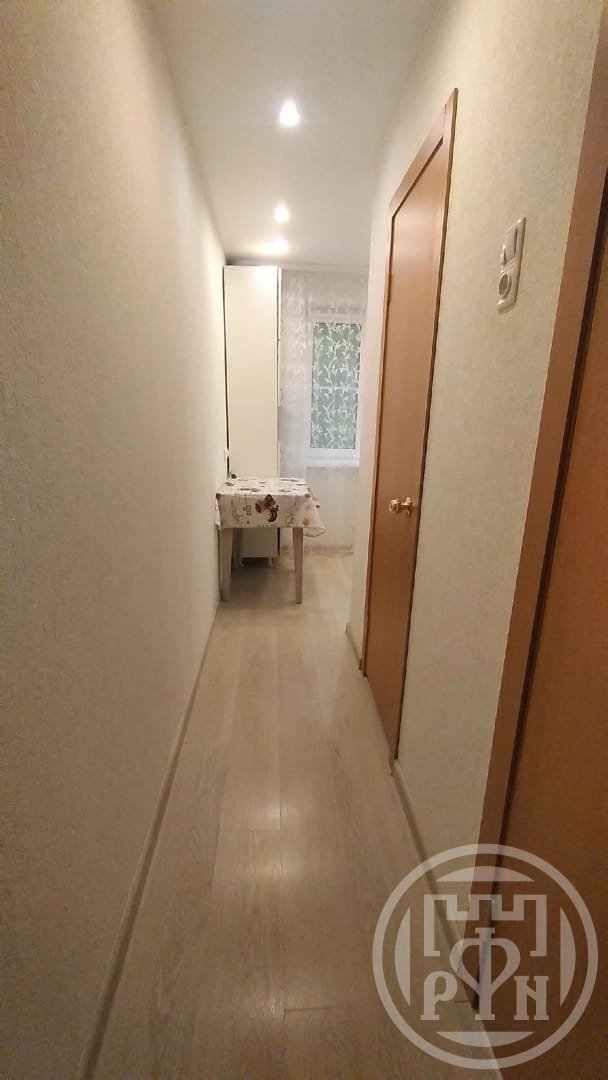 Продажа 2-комн квартиры на вторичном рынке Ломоносов г., Красного Флота ул. ,  д. 30а