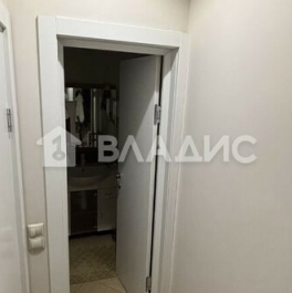 Продажа 3-комн квартиры на вторичном рынке Неопалимовский 1-й пер,  д. 11/22