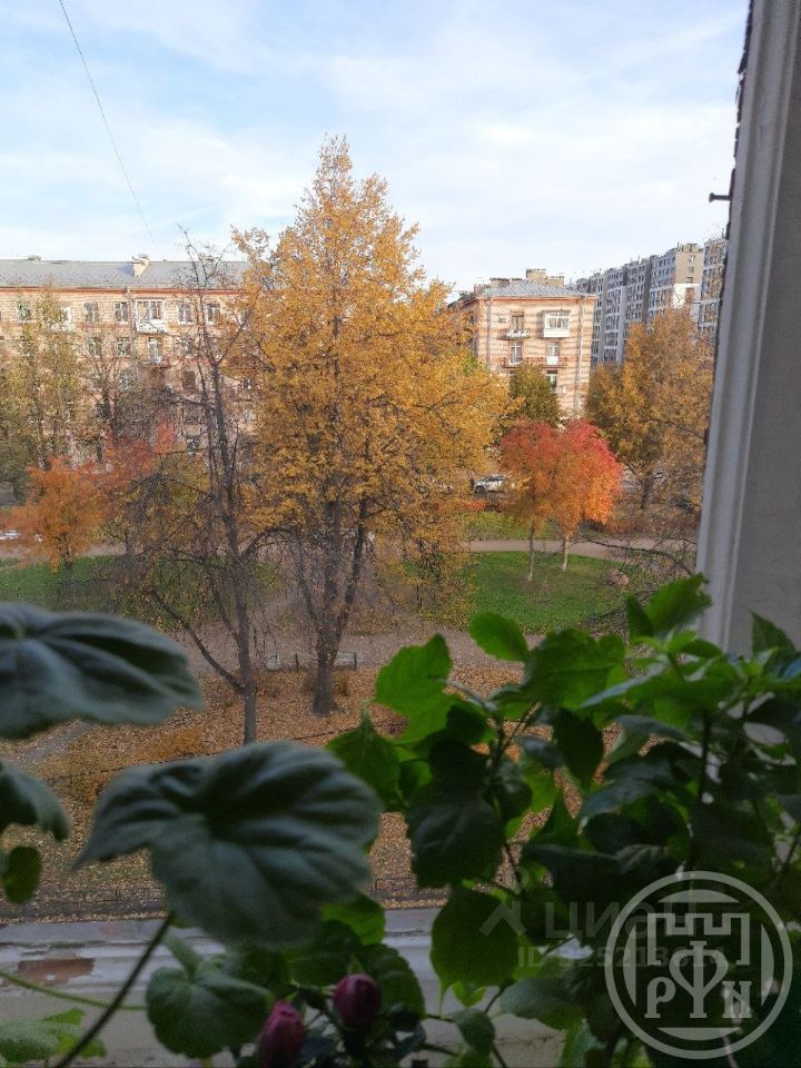 Продажа 3-комн квартиры на вторичном рынке Новолитовская улица, 11