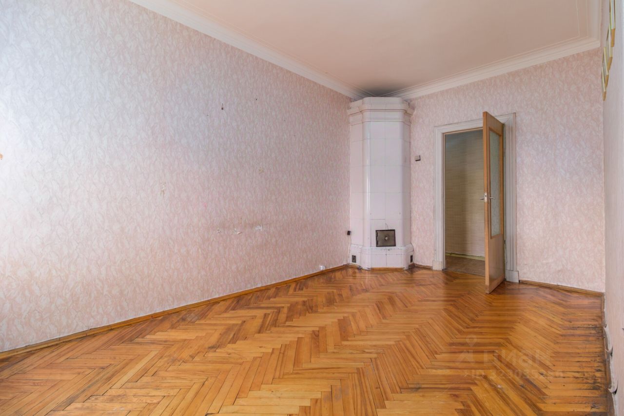 Продажа 3-комн квартиры на вторичном рынке улица Мира, 31
