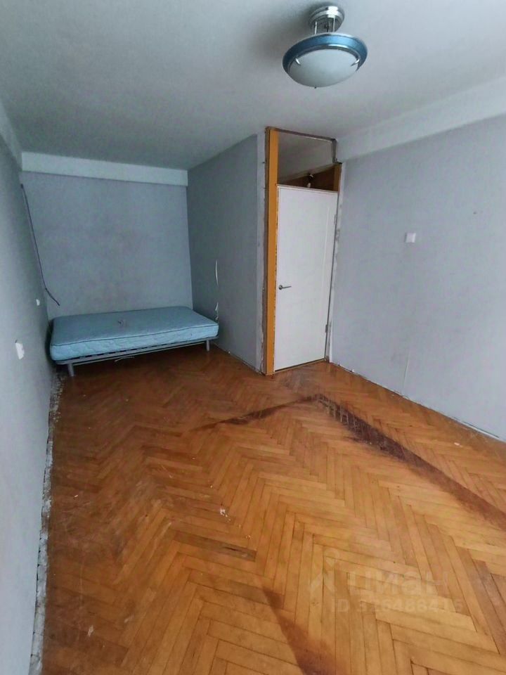 Продажа 1-комн квартиры на вторичном рынке Светлановский проспект, 93К1