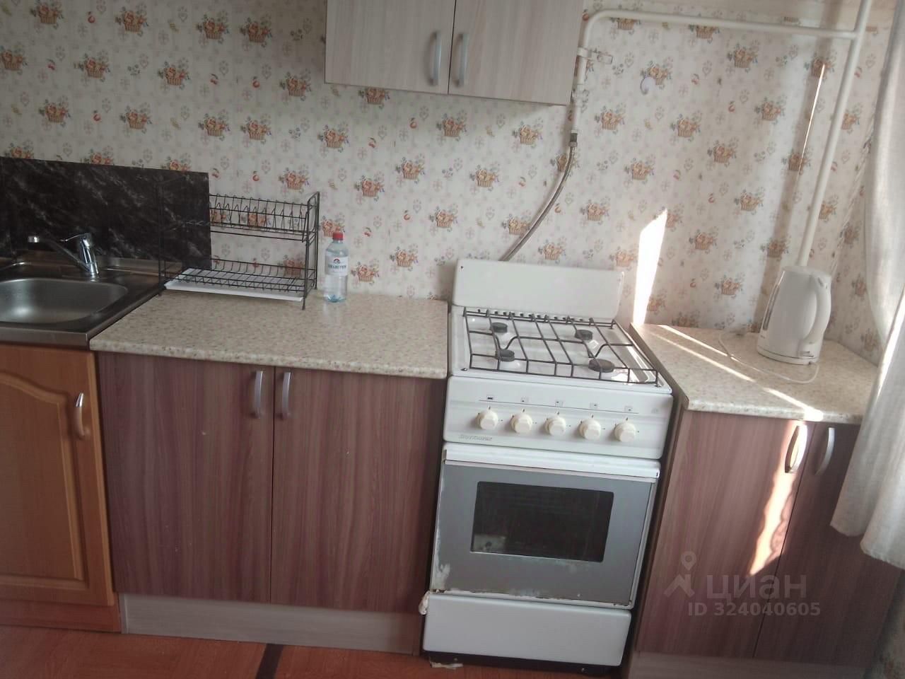 Продажа 2-комн квартиры на вторичном рынке Волосово, улица Красных Командиров, 18