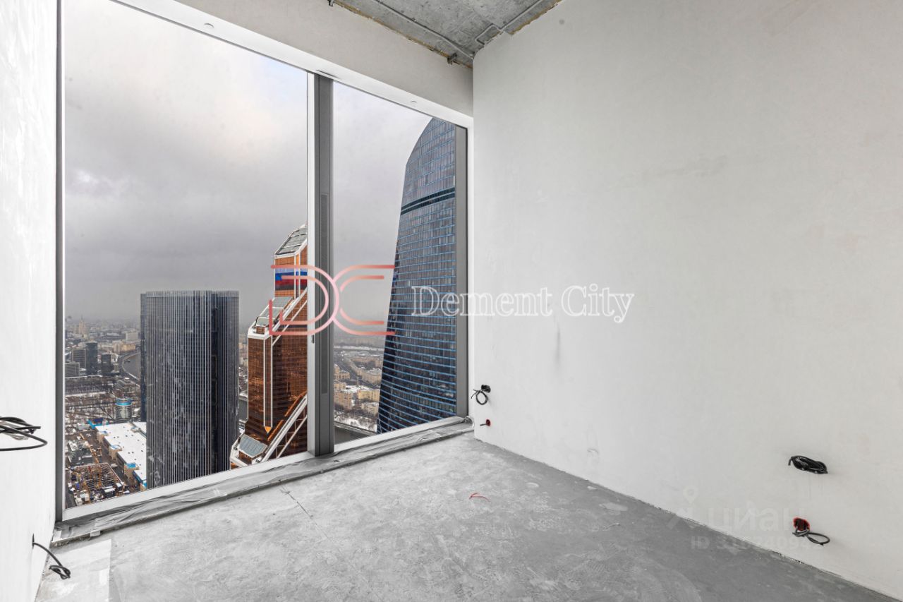 Продажа 3-комн квартиры на вторичном рынке 1-й Красногвардейский проезд, 22с1