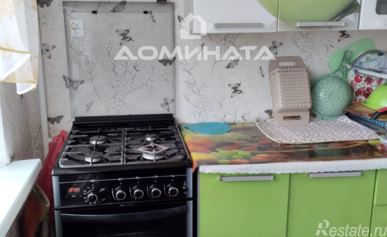 Продажа 4-комн квартиры на вторичном рынке Будапештская ул,  д. 10,  к. 2