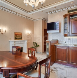 Продажа 4-комн квартиры на вторичном рынке Чапаевский переулок,  д. 3