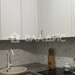 Продажа 1-комн квартиры на вторичном рынке Красногорск, Садовая улица,  д. 19