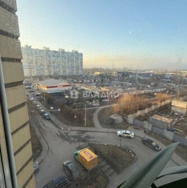 Продажа 2-комн квартиры на вторичном рынке Бугры, ул Школьная,  д. 11,  к. 1