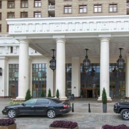 Продажа 3-комн квартиры на вторичном рынке Чапаевский переулок,  д. 3