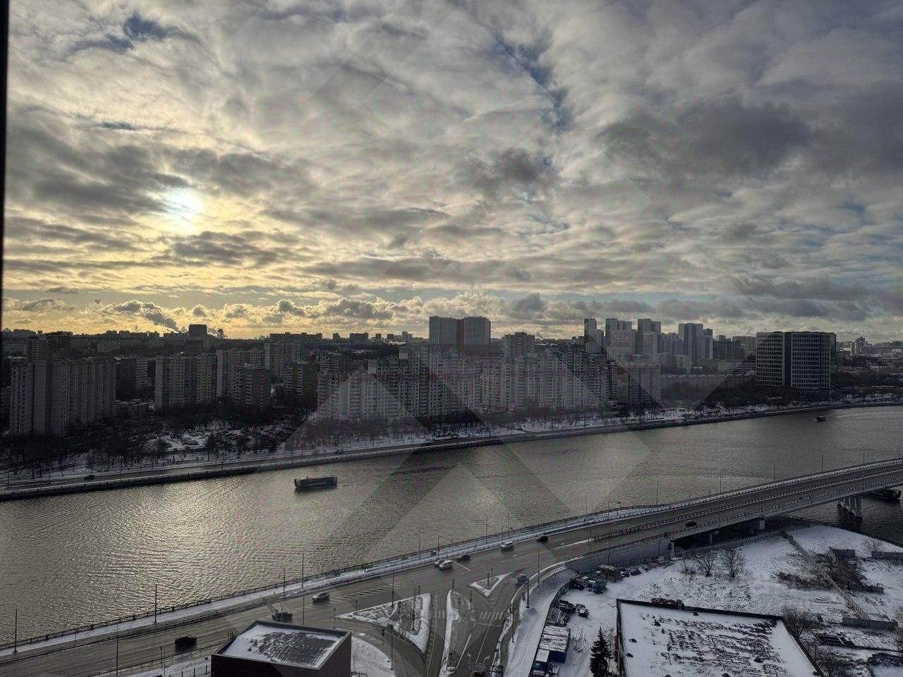 Продажа 4-комн квартиры на вторичном рынке проспект Лихачева, 18к5