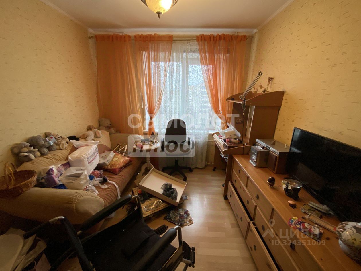 Продажа 3-комн квартиры на вторичном рынке Наро-Фоминск, улица Маршала Г.К. Жукова, 14