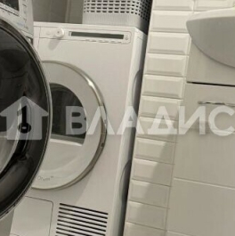 Продажа 2-комн квартиры на вторичном рынке бульвар Академика Ландау,  д. 1