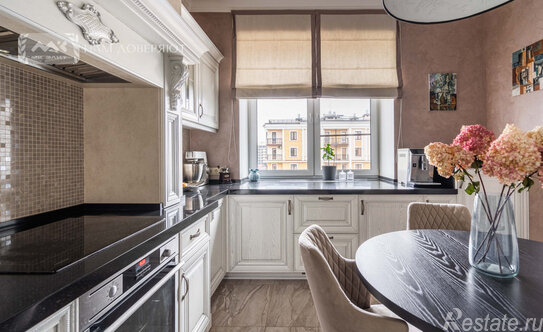 Продажа 3-комн квартиры на вторичном рынке Глухая Зеленина улица,  д. 6