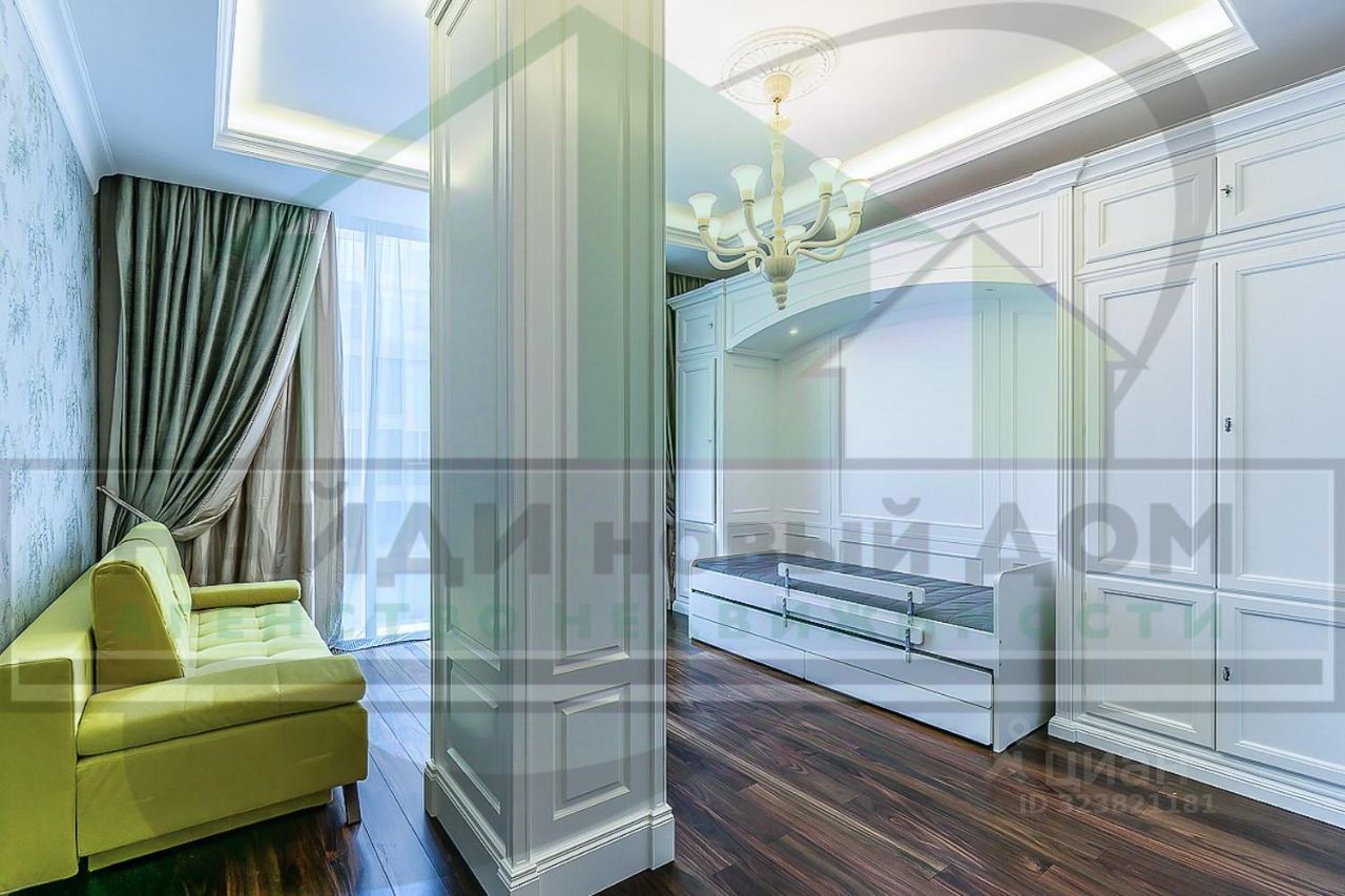 Продажа 4-комн квартиры на вторичном рынке Цветной бульвар, 2