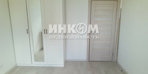 3-комн квартира ул Нарвская,  д. 5