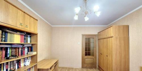 2-комн квартира ул Адмирала Лазарева,  д. 8