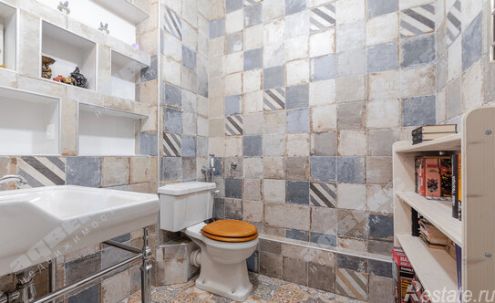 Продажа 3-комн квартиры на вторичном рынке улица Васенко,  д. 12