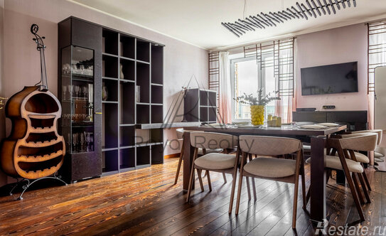 Продажа 4-комн квартиры на вторичном рынке проспект Наставников