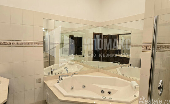 Продажа 2-комн квартиры на вторичном рынке улица Спиридоновка