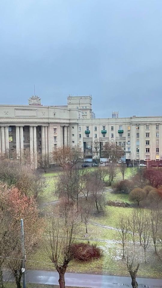 Продажа 2-комн квартиры на вторичном рынке улица Ленсовета, 20