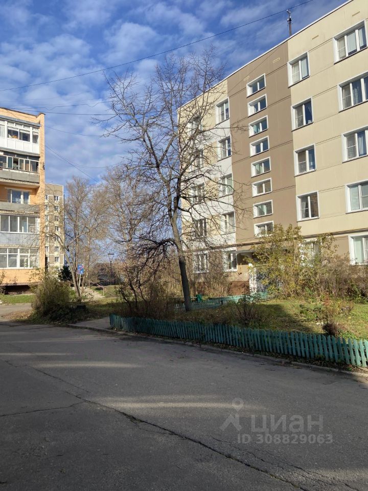 Продажа 1-комн квартиры на вторичном рынке Вербилки рп, улица Советская, 2