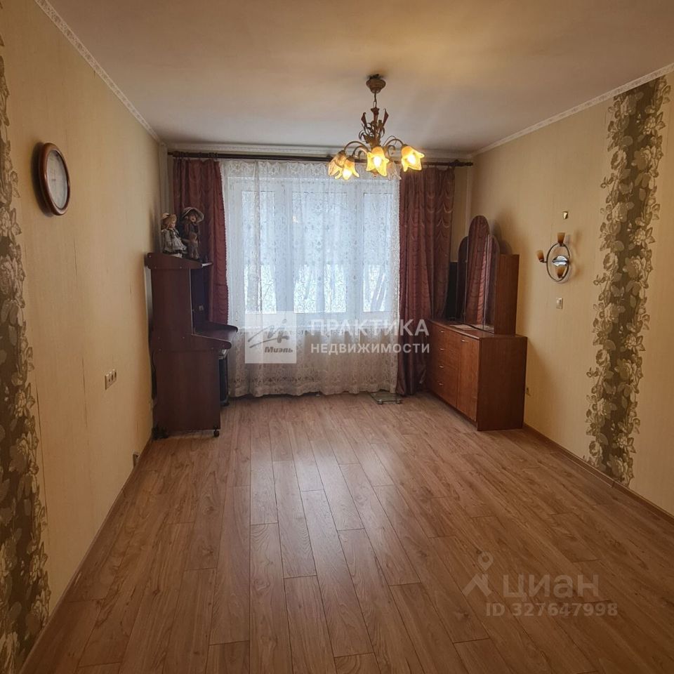 Продажа 3-комн квартиры на вторичном рынке Новосибирская улица, 11