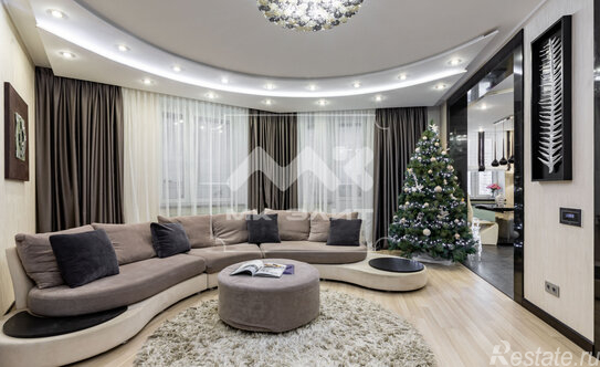 Продажа 4-комн квартиры на вторичном рынке Шкиперский проток,  д. 20